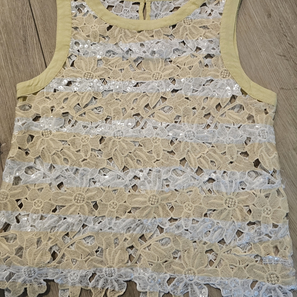 Floral Lace Sleeveless Top in Yellow and White